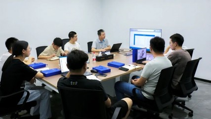 中大力德“移動展廳”首航成功，技術(shù)交流邁上新臺階